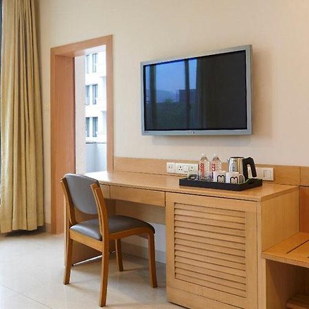 Mango Suites Select Mahape Nova Bombaim Exterior foto